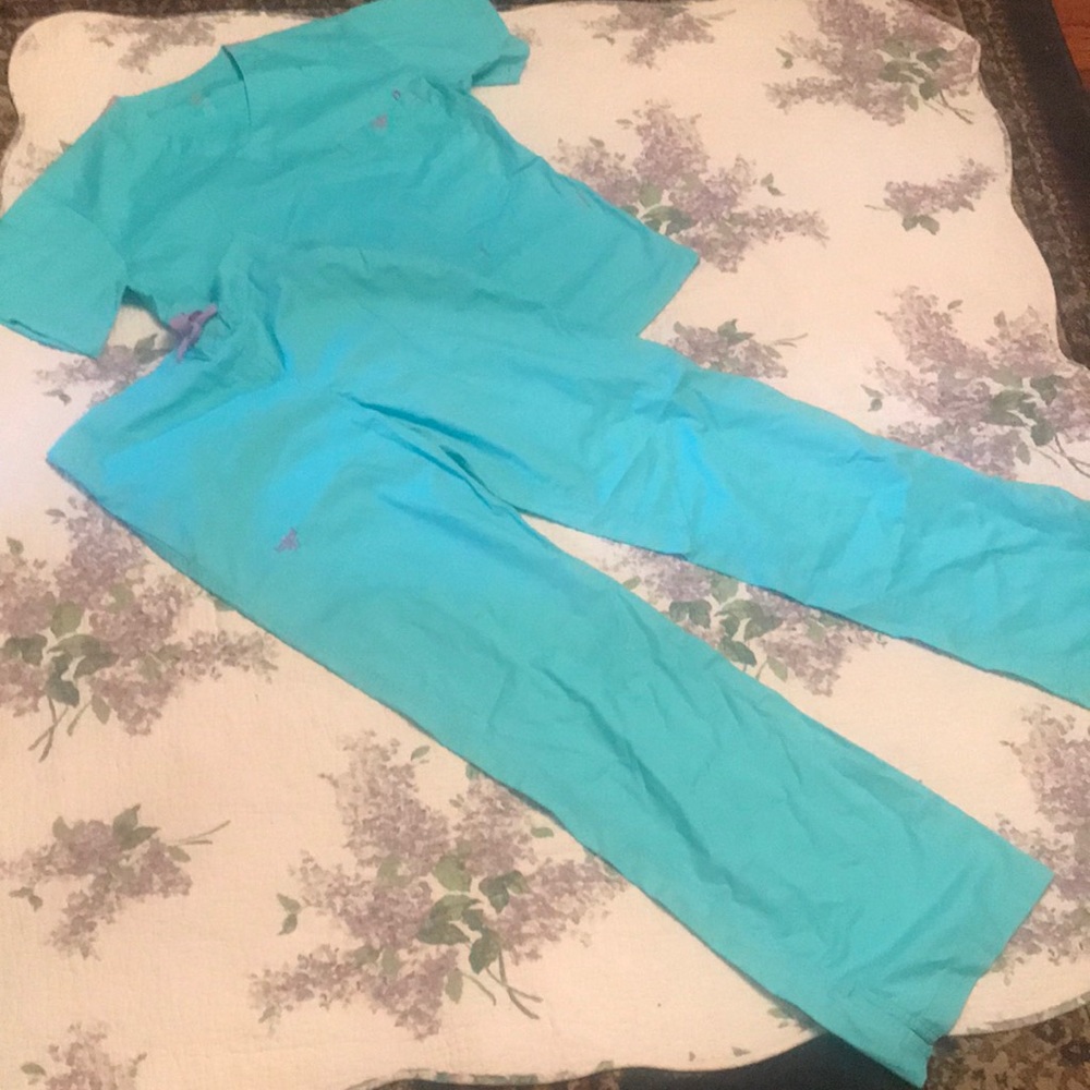 Med couture scrubs